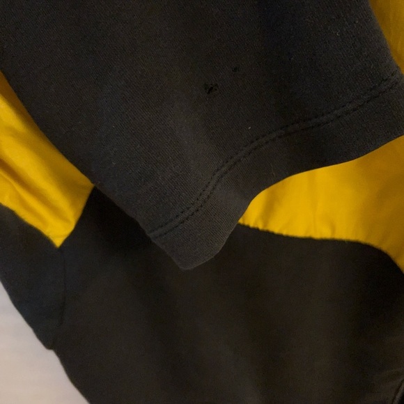 Nike Live Strong Lance Armstrong Dri-Fit Vibrant Yellow and Black Windbreaker - Picture 5 of 9